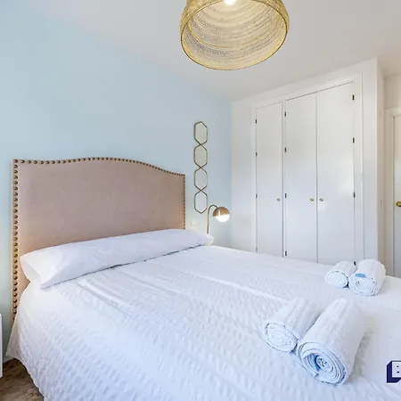 Premium 3br W Seaviews Close To Port By Better Bookings