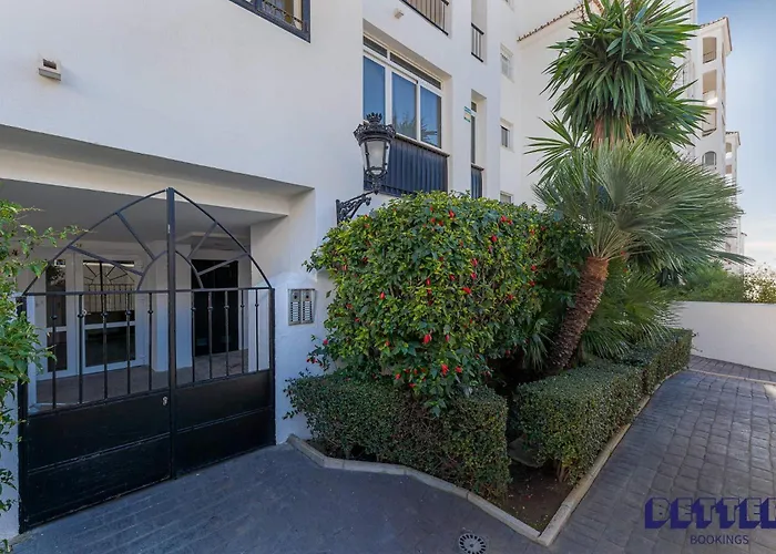 Premium 3br W Seaviews Close To Port By Better Bookings Appartement *