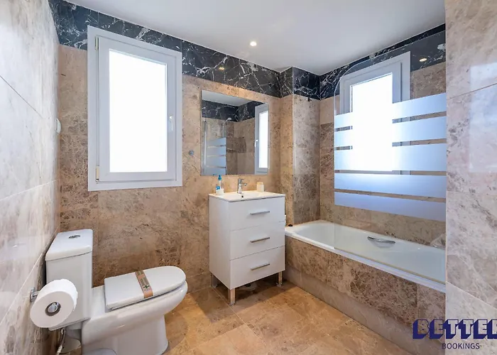 Premium 3br W Seaviews Close To Port By Better Bookings Apartamento